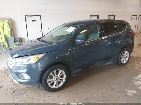 1FMCU0GD4KUC01563 2019 FORD ESCAPE - Image 2
