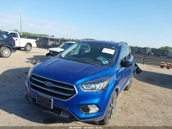 1FMCU0GD4KUC02051 2019 FORD ESCAPE - Image 2