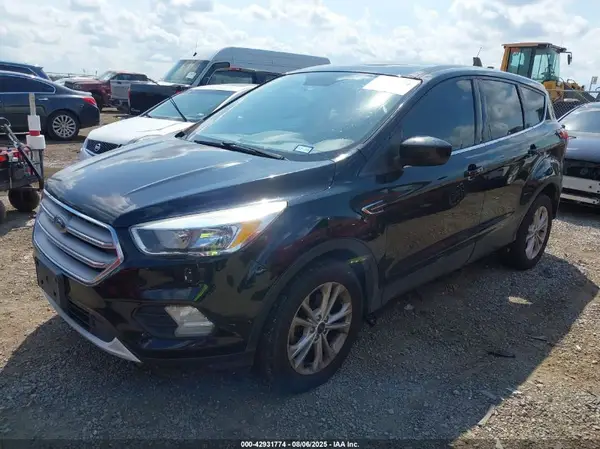 1FMCU0GD4KUC02471 2019 FORD ESCAPE - Image 2