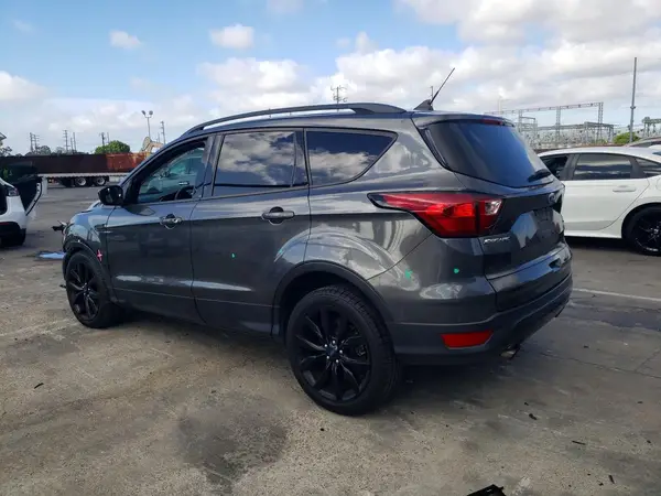 1FMCU0GD4KUC04916 2019 FORD ESCAPE - Image 2
