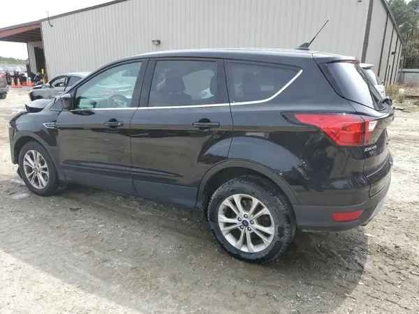1FMCU0GD4KUC20811 2019 FORD ESCAPE - Image 2
