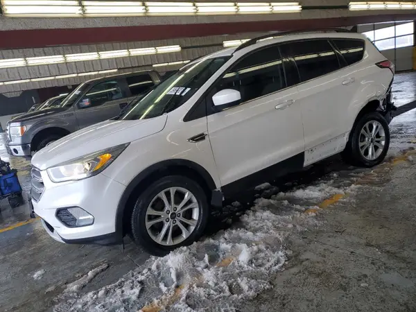 1FMCU0GD5HUA11151 2017 FORD ESCAPE - Image 1