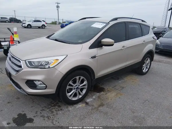 1FMCU0GD5HUA38236 2017 FORD ESCAPE - Image 2