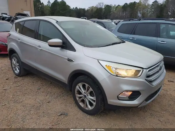 1FMCU0GD5HUA53268 2017 FORD ESCAPE - Image 1
