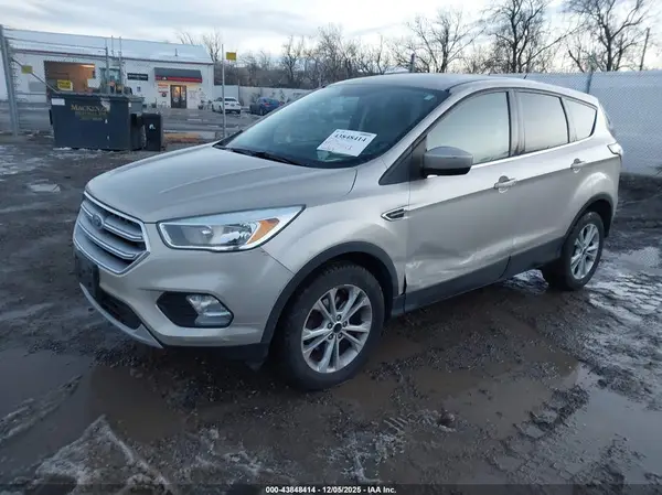 1FMCU0GD5HUA58910 2017 FORD ESCAPE - Image 2