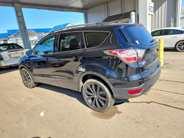 1FMCU0GD5HUA59863 2017 FORD ESCAPE - Image 2