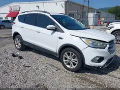 1FMCU0GD5HUA60110 2017 FORD ESCAPE