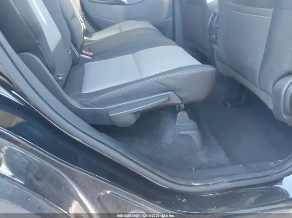 1FMCU0GD5HUA75092 2017 FORD ESCAPE - Image 8