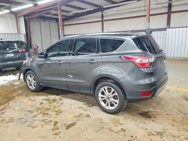 1FMCU0GD5HUA75822 2017 FORD ESCAPE - Image 2
