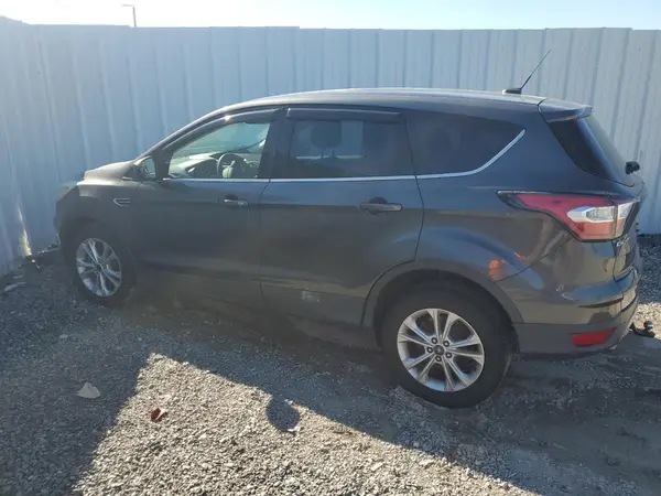 1FMCU0GD5HUA82981 2017 FORD ESCAPE - Image 2