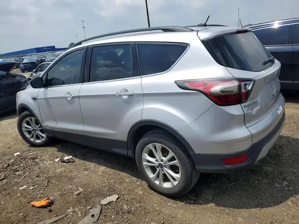 1FMCU0GD5HUB01027 2017 FORD ESCAPE - Image 2
