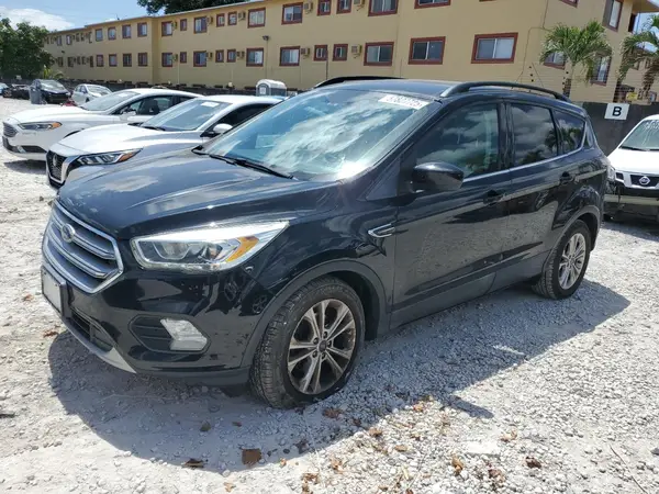 1FMCU0GD5HUB03540 2017 FORD ESCAPE - Image 1
