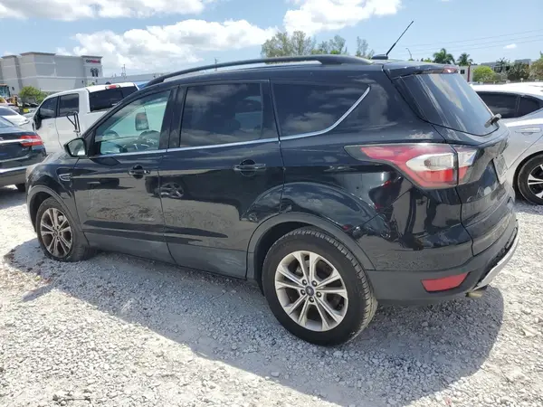 1FMCU0GD5HUB03540 2017 FORD ESCAPE - Image 2
