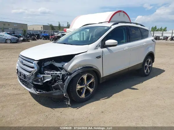 1FMCU0GD5HUB31709 2017 FORD ESCAPE - Image 2