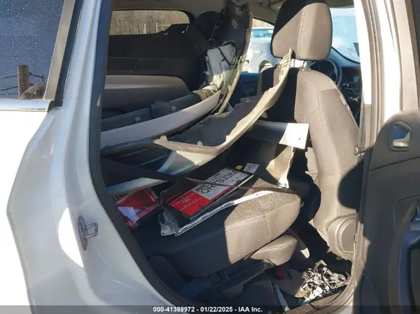 1FMCU0GD5HUB35744 2017 FORD ESCAPE - Image 8