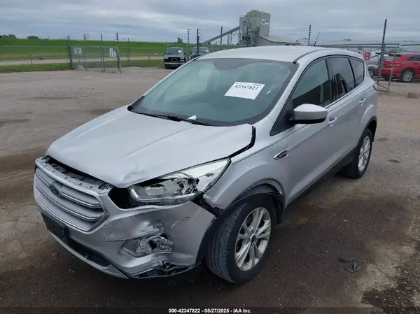 1FMCU0GD5HUB40846 2017 FORD ESCAPE - Image 2