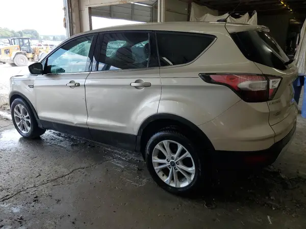 1FMCU0GD5HUB48736 2017 FORD ESCAPE - Image 2