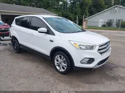 1FMCU0GD5HUB49014 2017 FORD ESCAPE