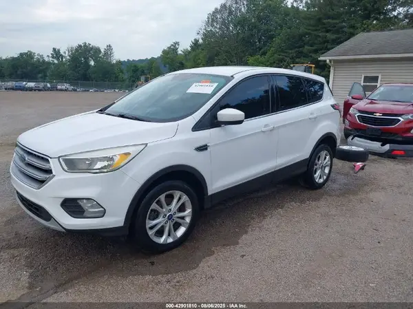 1FMCU0GD5HUB49014 2017 FORD ESCAPE - Image 2