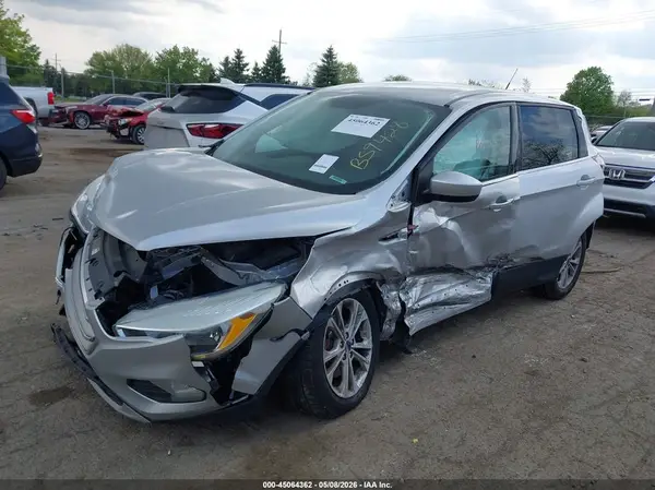 1FMCU0GD5HUB59428 2017 FORD ESCAPE - Image 2