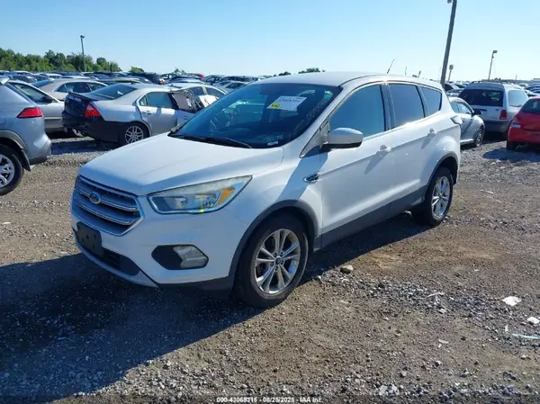 1FMCU0GD5HUB61003 2017 FORD ESCAPE - Image 2