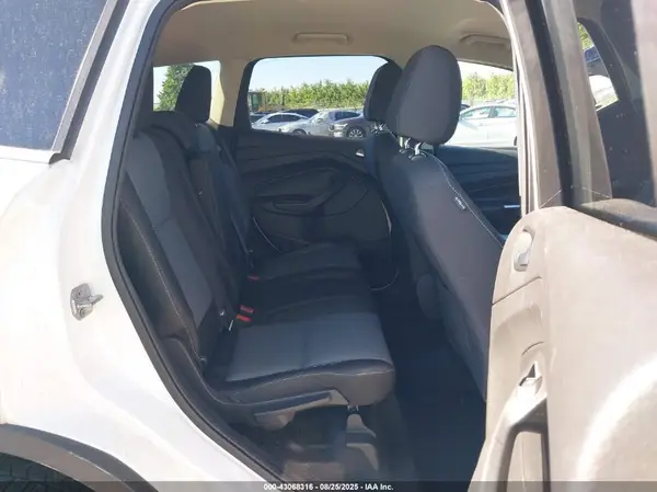 1FMCU0GD5HUB61003 2017 FORD ESCAPE - Image 8