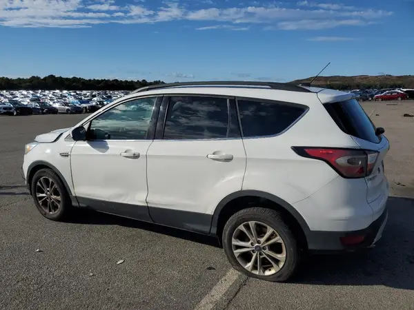 1FMCU0GD5HUB67061 2017 FORD ESCAPE - Image 2