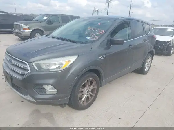 1FMCU0GD5HUB79193 2017 FORD ESCAPE - Image 2