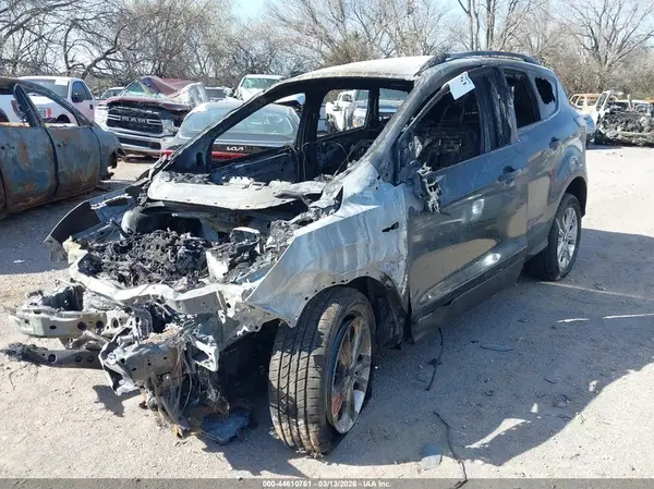 1FMCU0GD5HUB99640 2017 FORD ESCAPE - Image 2