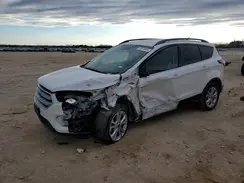 1FMCU0GD5HUC00897 2017 FORD ESCAPE