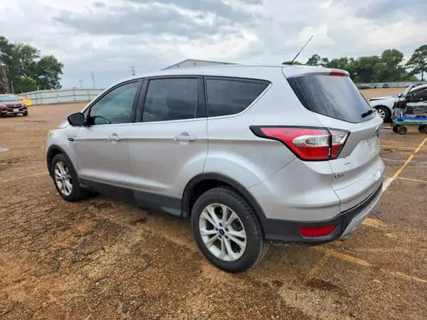 1FMCU0GD5HUC07218 2017 FORD ESCAPE - Image 2