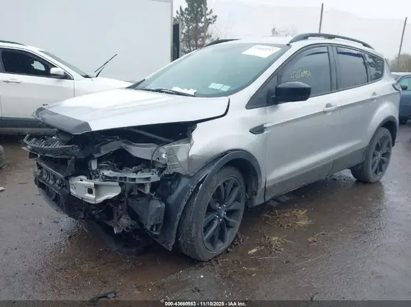 1FMCU0GD5HUC19353 2017 FORD ESCAPE - Image 2