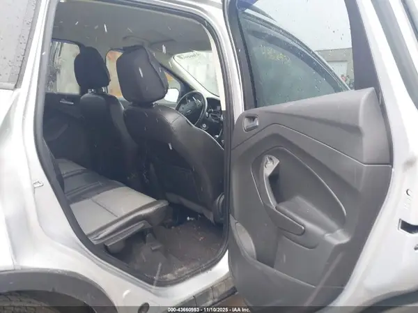 1FMCU0GD5HUC19353 2017 FORD ESCAPE - Image 8