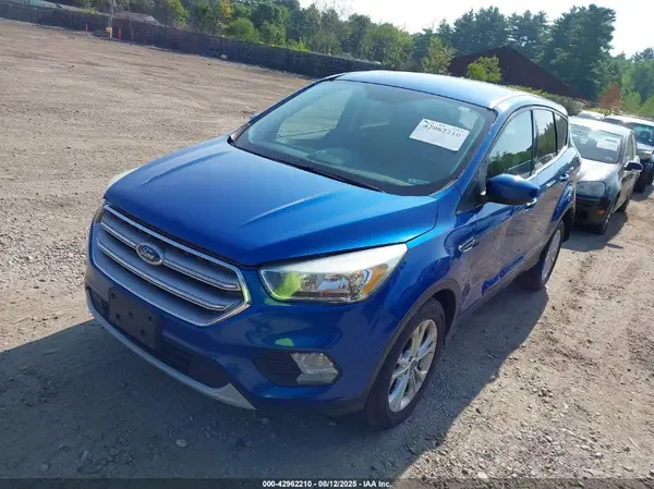1FMCU0GD5HUC27713 2017 FORD ESCAPE - Image 2