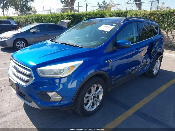 1FMCU0GD5HUC28103 2017 FORD ESCAPE - Image 2