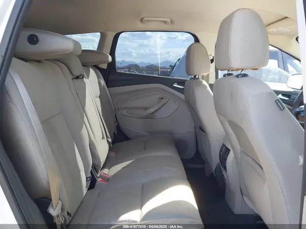 1FMCU0GD5HUC38422 2017 FORD ESCAPE - Image 8