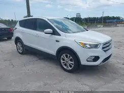 1FMCU0GD5HUC60582 2017 FORD ESCAPE