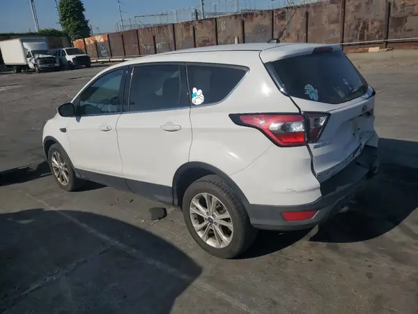 1FMCU0GD5HUC80105 2017 FORD ESCAPE - Image 2
