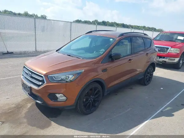 1FMCU0GD5HUC84445 2017 FORD ESCAPE - Image 2