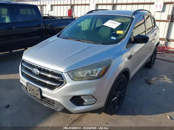 1FMCU0GD5HUC87152 2017 FORD ESCAPE - Image 2