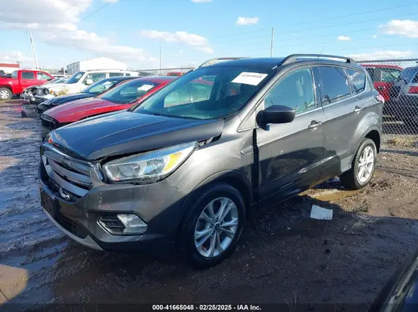 1FMCU0GD5HUC95607 2017 FORD ESCAPE - Image 2