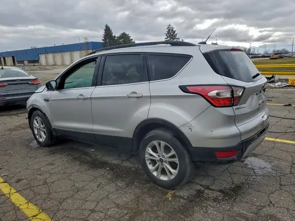 1FMCU0GD5HUD26628 2017 FORD ESCAPE - Image 2