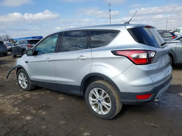 1FMCU0GD5HUD26760 2017 FORD ESCAPE - Image 2