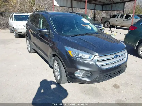 1FMCU0GD5HUD26810 2017 FORD ESCAPE - Image 1
