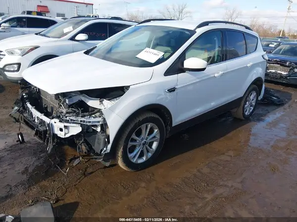 1FMCU0GD5HUD37337 2017 FORD ESCAPE - Image 2