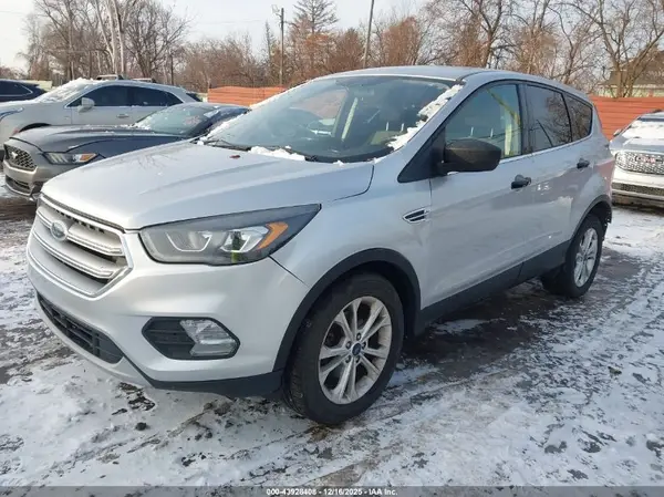 1FMCU0GD5HUD52453 2017 FORD ESCAPE - Image 2