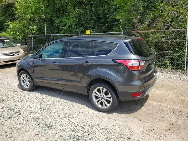 1FMCU0GD5HUD73898 2017 FORD ESCAPE - Image 2