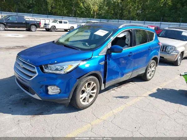 1FMCU0GD5HUD75389 2017 FORD ESCAPE - Image 2