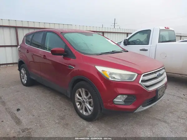 1FMCU0GD5HUD76218 2017 FORD ESCAPE - Image 1