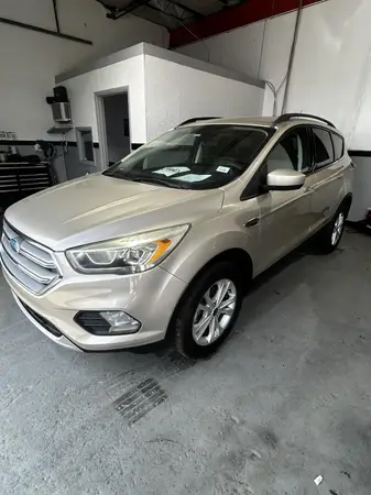 1FMCU0GD5HUD87509 2017 FORD ESCAPE - Image 2